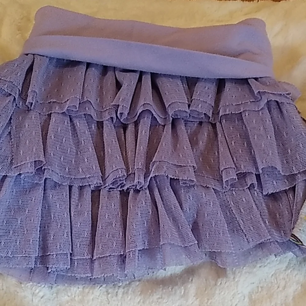 Girls 5T bundle Summer Dress skort skirts tee shirt with leggings pre-owned